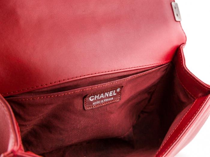 Chanel Boy Bag - Image 5