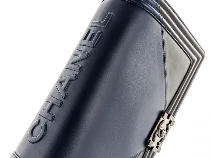 Chanel Navy and Black Medium Boy Bag - Image 6