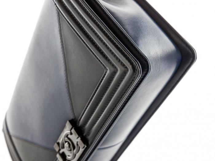 Chanel Navy and Black Medium Boy Bag - Image 3