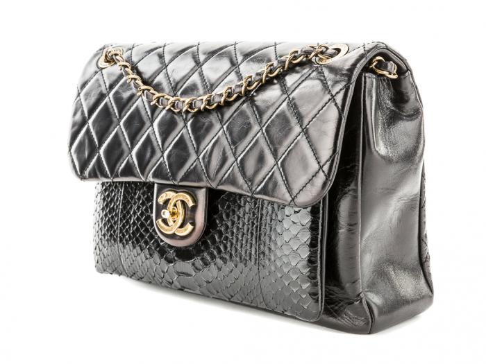 Chanel Flap Bag - Image 2