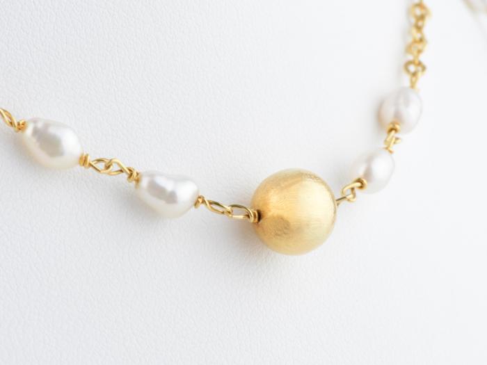Pearl and Gold Necklace - Image 2
