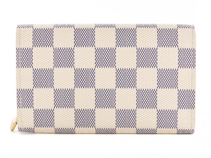 Louis Vuitton Wallet - Image 7