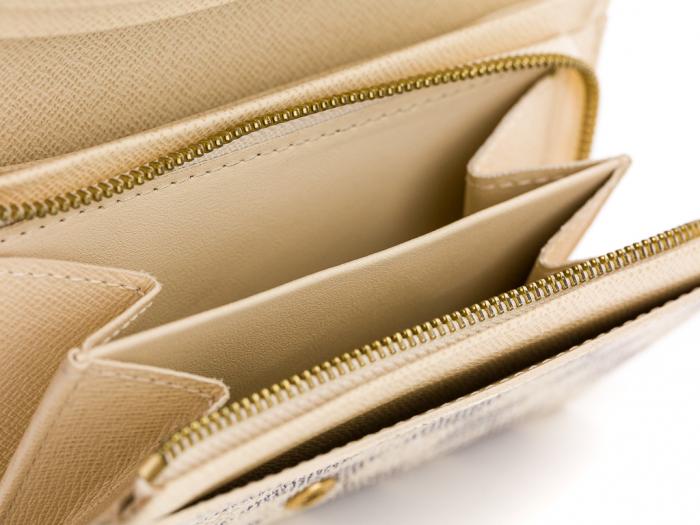 Louis Vuitton Wallet - Image 5