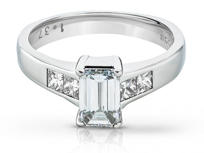 Solitaire Diamond Ring 