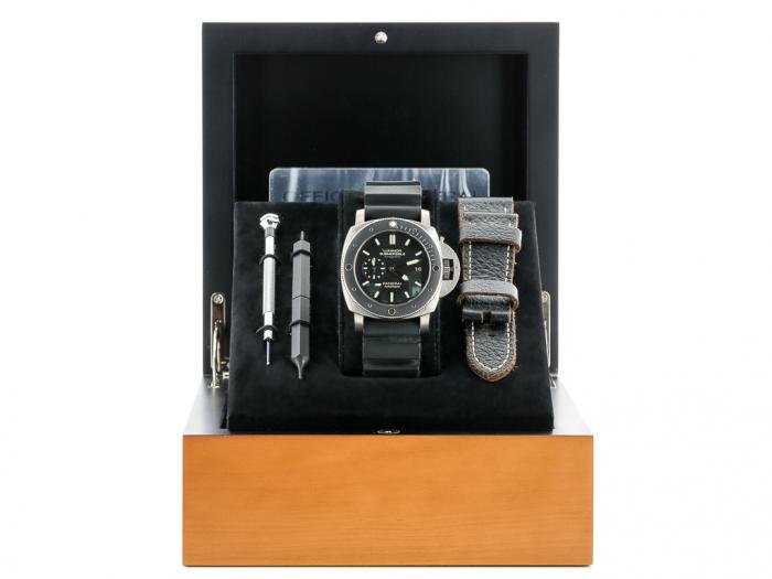 Panerai Luminor Submersible 1950 Amagnetic 3 Days - Image 5