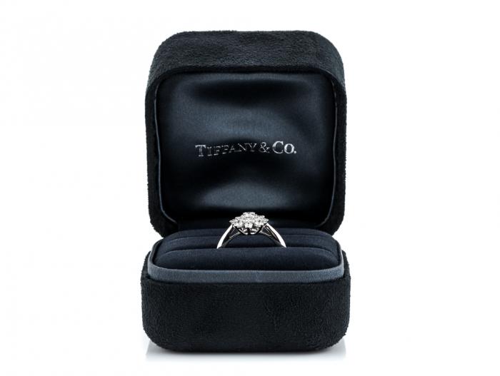 Tiffany & Co Diamond  Flower Ring - Image 4