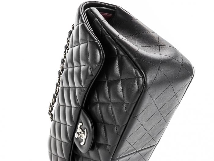 Chanel Classic Jumbo Double Flap Bag - Image 3