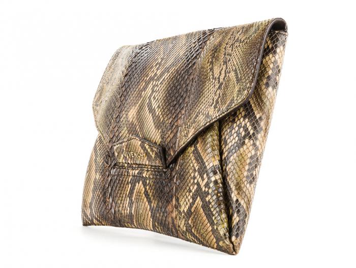 Givenchy Antigona Envelope Bag - Image 2