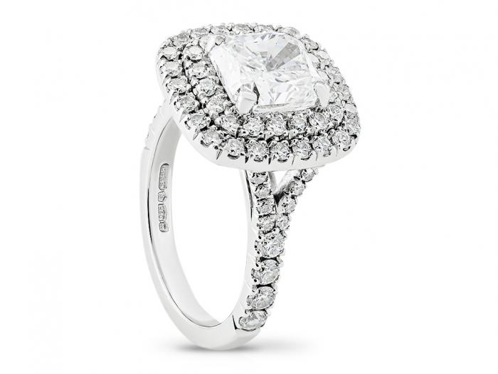 Diamond Cluster Ring - Image 2