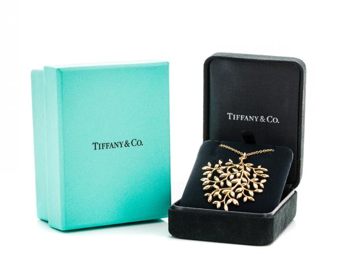 Tiffany & Co Olive Leaf Pendant  - Image 3