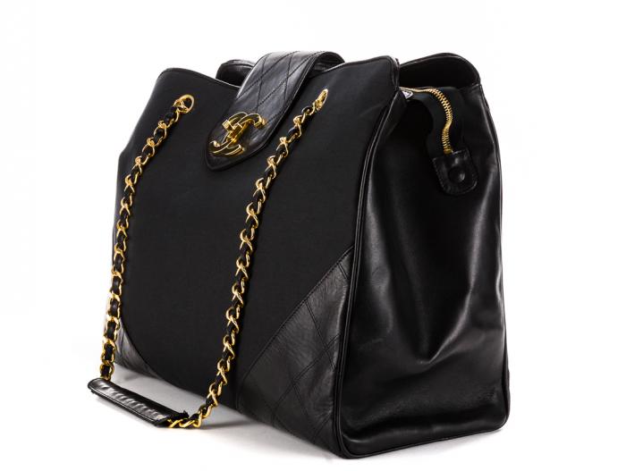 Chanel Vintage Supermodel Tote Bag - Image 2