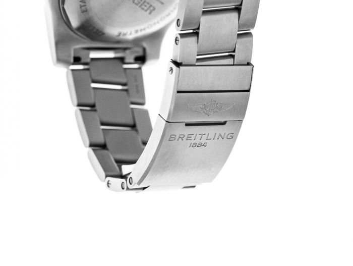 Breitling Avenger 45 Watch - Image 4