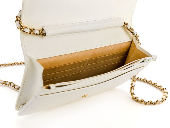 Chanel Wallet on Chain - Image 5