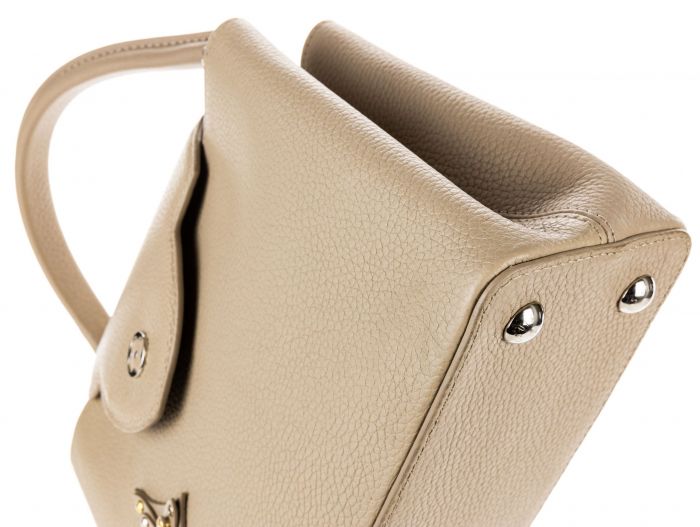 Louis Vuitton Capucines MM - Image 3