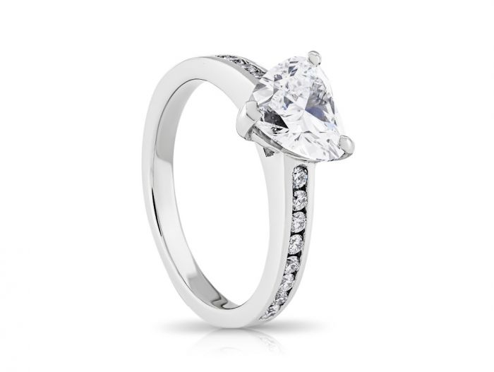 Heart Shapped Diamond Ring - Image 2