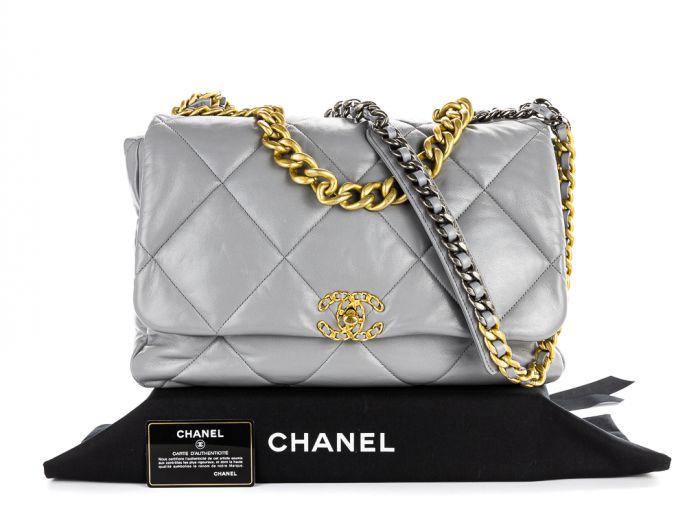 Chanel 19 Maxi Crossbody Bag  - Image 6