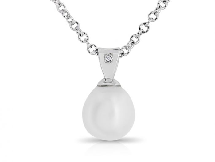 Pearl Pendant on Chain