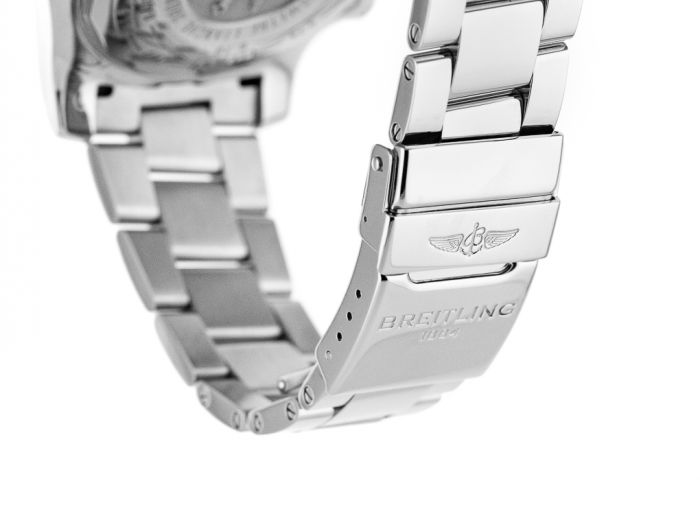 Breitling Super Avenger II Watch - Image 3
