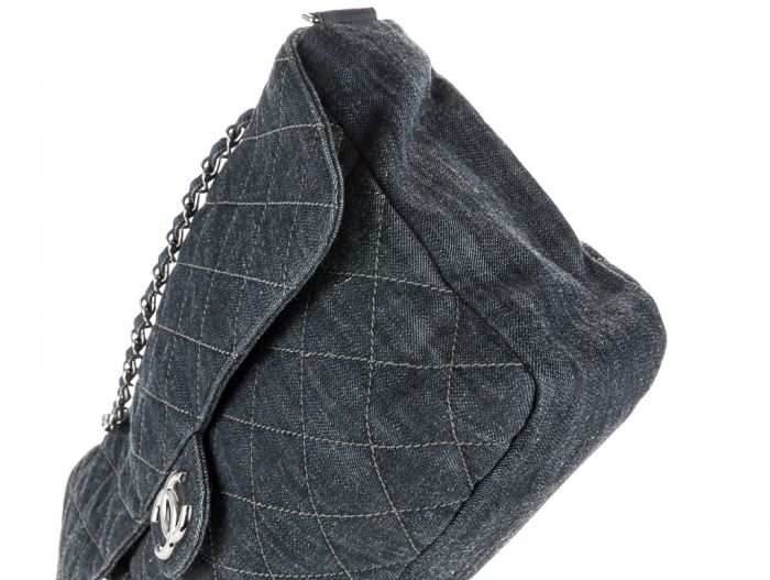 Chanel XL Maxi Denim Vintage Bag - Image 2