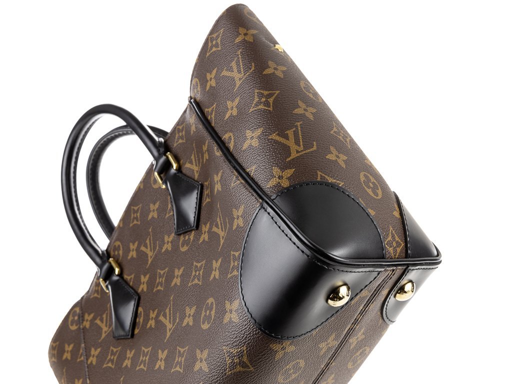 A Closer Look: Louis Vuitton Phenix Bag