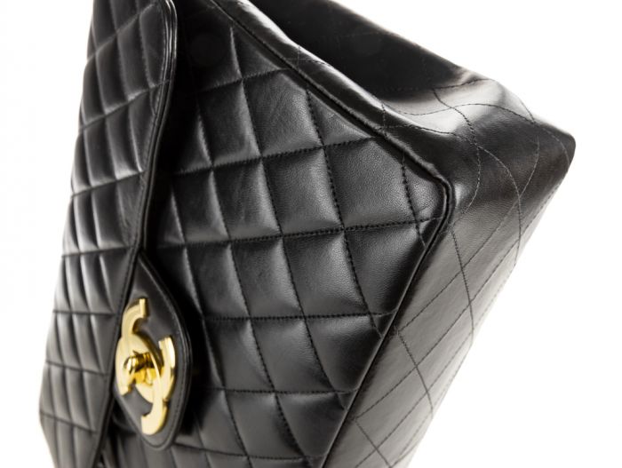 Chanel Classic Maxi Single Flap Bag