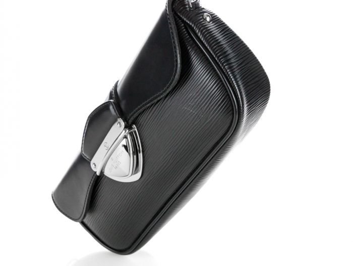 Louis Vuitton Montaigne Noir Pochette