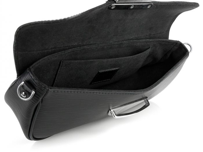 Louis Vuitton Montaigne Noir Pochette