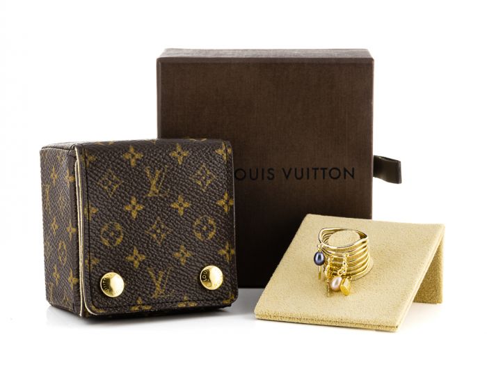 Louis Vuitton Pearl Cocktail Ring - Image 4