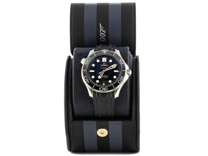 Omega Seamaster 300 James Bond Limited Edition Co-Axial Master Chronometer Watch - Image 5