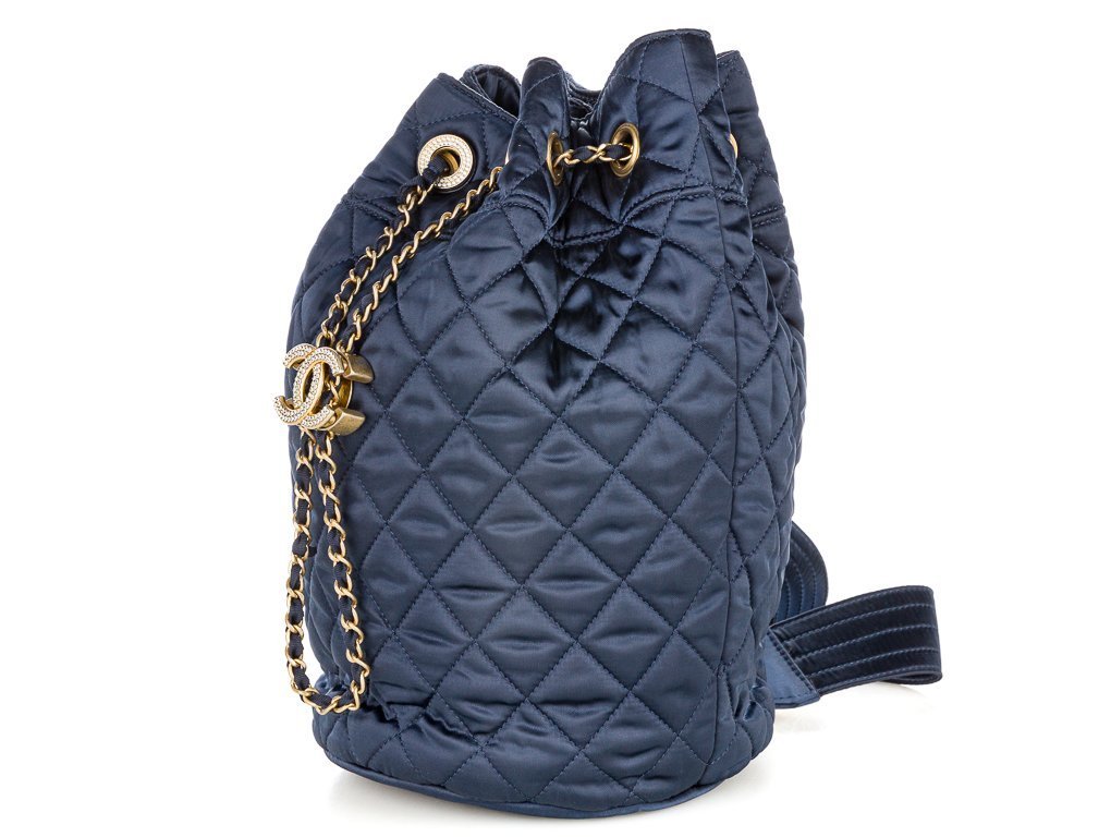 【CHANEL】シャネル★バケットバック★bucket bag ミニ バケット バッグ、ラムスキン、ホワイト — ファッション