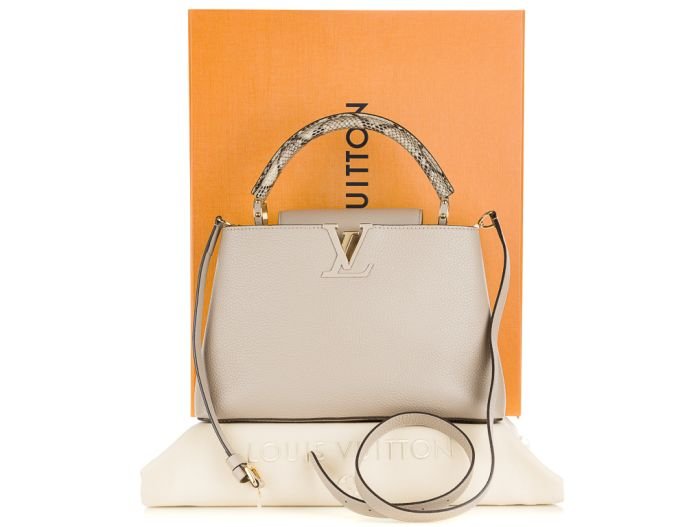 Louis Vuitton Capucines MM Bag