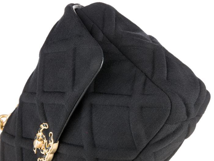 Chanel 19 Single Flap Cloth Bag