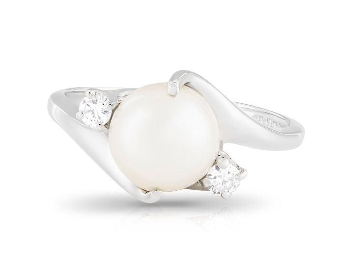 Pearl and Diamond Ring