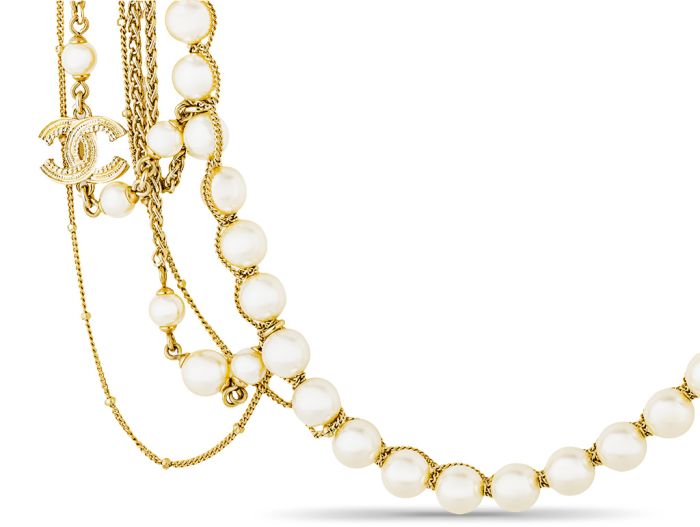Chanel Pearl Belt