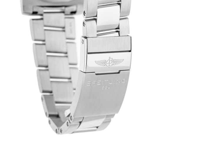 Breitling Avenger GMT 44mm Watch