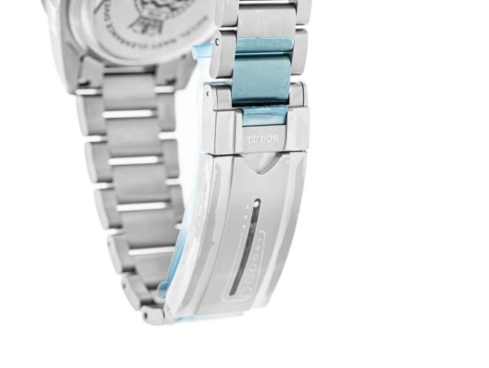 Tudor Limited Edition Pelagos Royal Navy Clearance Diver Watch - Image 3
