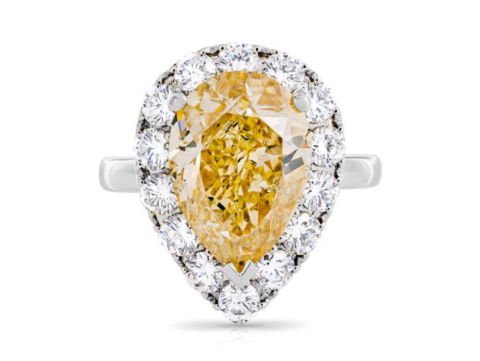 Yellow Pear Cut Diamond Ring (1)