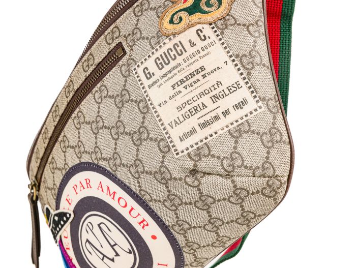 Gucci GG Supreme Courrier Belt Bag