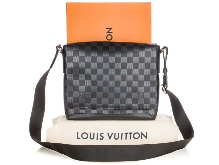 Louis Vuitton Damier Infini District PM Messenger Bag