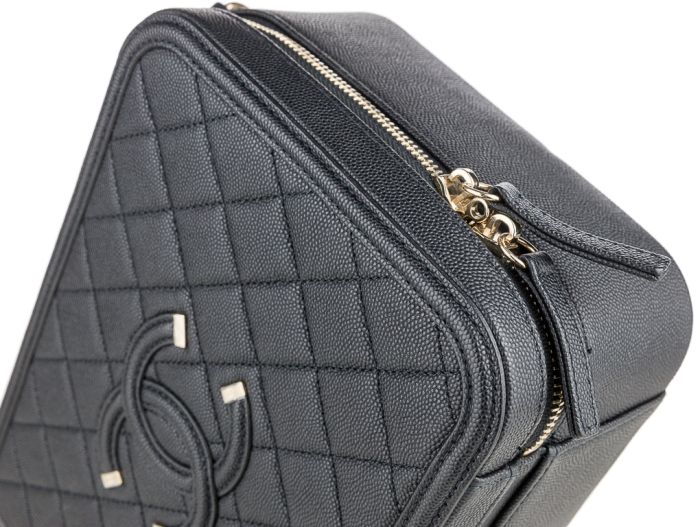 Chanel Filigree CC Vanity Case - Image 4