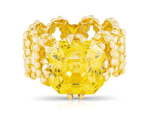 Fancy Vivid Yellow Diamond Solitaire