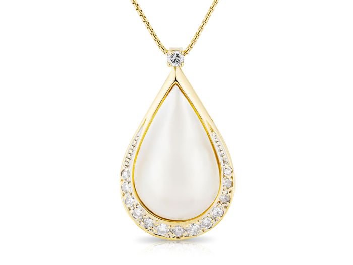 Pearl & Diamond Necklace