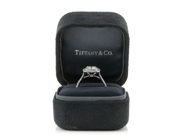 Tiffany Soleste Cushion-cut Double Halo Ring (4)