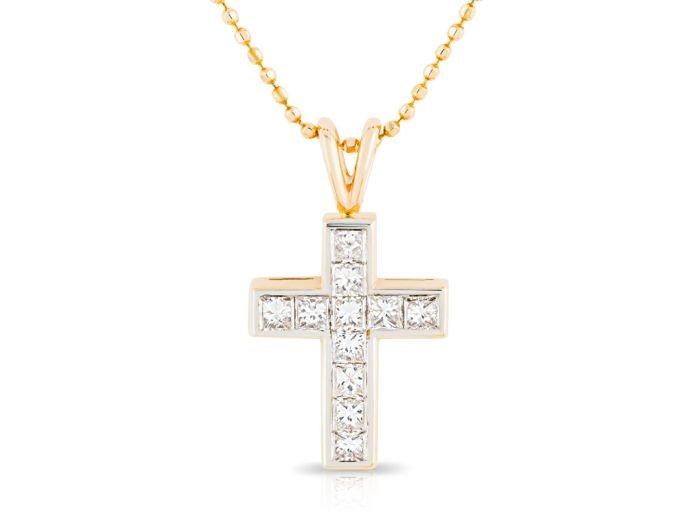 Diamond Cross on Chain (1)