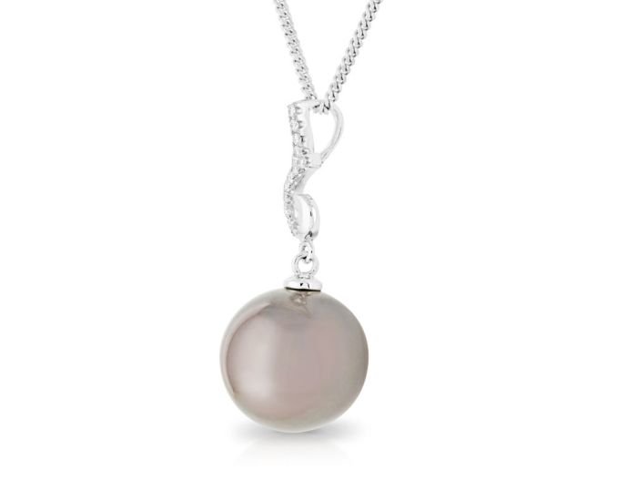 Pearl & Diamond Necklace - Image 2