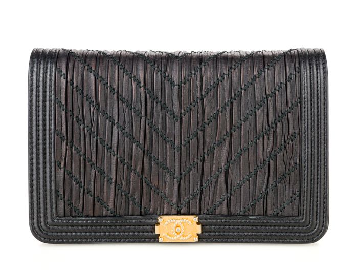Chanel Black Pleated Crumpled Chevron Le Boy Wallet On Chain Crossbody Bag (2)