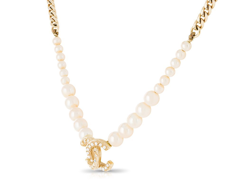 AUTH CHANEL 5 CC LOGO CLASSIC LONG CRYSTAL AND WHITE PEARL