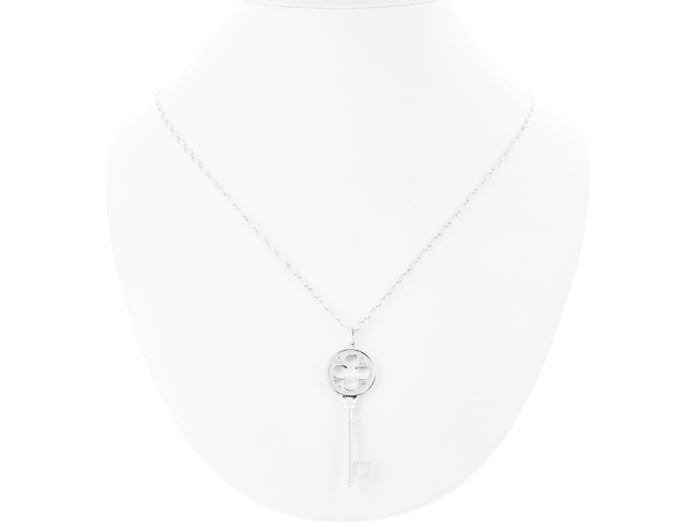 Tiffany Diamond Clover Key Pendant (3)