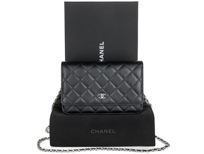 Chanel Black Leather Wallet on Chain (1)