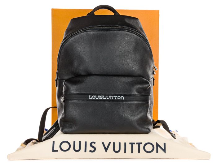 Louis Vuitton Taiga Apollo Backpack Black (1)